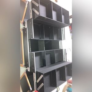 Almost brand new very good condition L’bri professional makeup organizer